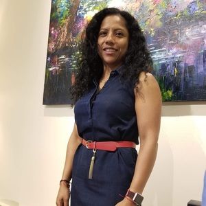 Meet your Posher, Claudia v